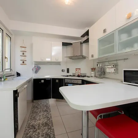 Apartman 257 - Villetta Maiso - Vista Mare, Giardino E Piscina Privata A 2 Minuti Di Auto Dalle Spiagge E Mare - Parcheggio Privato Incluso *