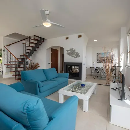 Apartman 257 - Villetta Maiso - Vista Mare, Giardino E Piscina Privata A 2 Minuti Di Auto Dalle Spiagge E Mare - Parcheggio Privato Incluso