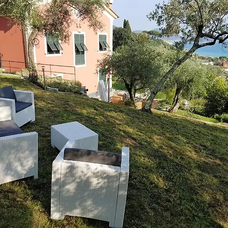257 - Villetta Maiso - Vista Mare, Giardino E Piscina Privata A 2 Minuti Di Auto Dalle Spiagge E Mare - Parcheggio Privato Incluso