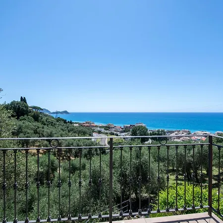 257 - Villetta Maiso - Vista Mare, Giardino E Piscina Privata A 2 Minuti Di Auto Dalle Spiagge E Mare - Parcheggio Privato Incluso *