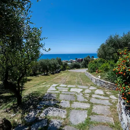257 - Villetta Maiso - Vista Mare, Giardino E Piscina Privata A 2 Minuti Di Auto Dalle Spiagge E Mare - Parcheggio Privato Incluso Lavagna