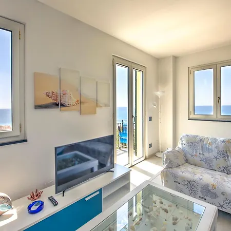 257 - Villetta Maiso - Vista Mare, Giardino E Piscina Privata A 2 Minuti Di Auto Dalle Spiagge E Mare - Parcheggio Privato Incluso