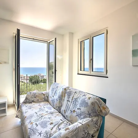 257 - Villetta Maiso - Vista Mare, Giardino E Piscina Privata A 2 Minuti Di Auto Dalle Spiagge E Mare - Parcheggio Privato Incluso Apartman