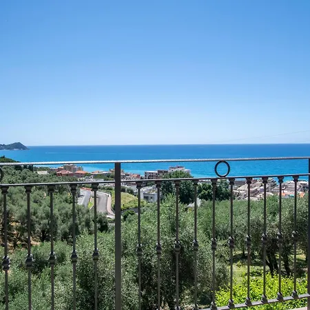 257 - Villetta Maiso - Vista Mare, Giardino E Piscina Privata A 2 Minuti Di Auto Dalle Spiagge E Mare - Parcheggio Privato Incluso